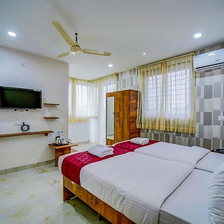 The Emerald Inn Bangalore Dış mekan fotoğraf