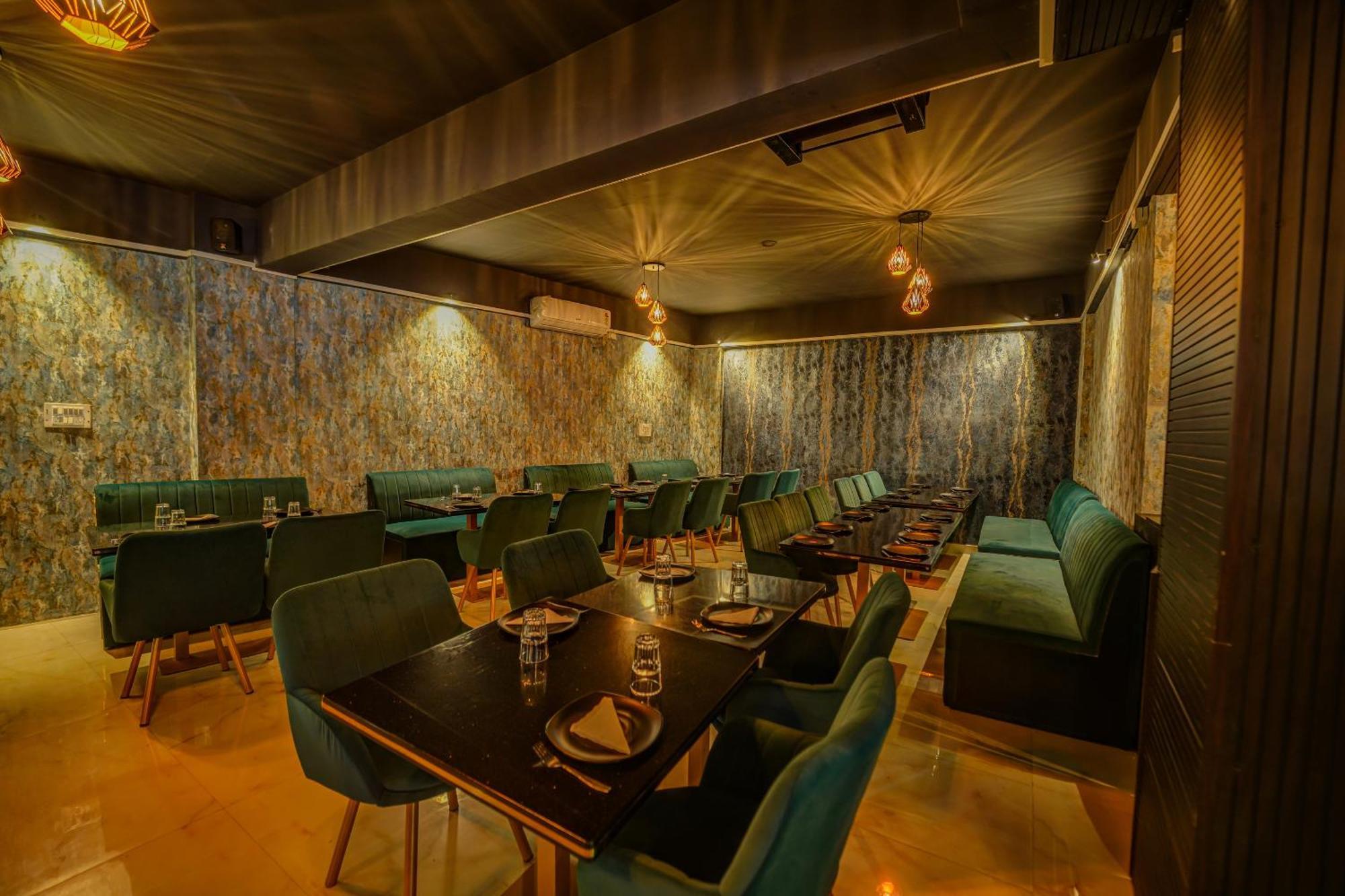 The Emerald Inn Bangalore Dış mekan fotoğraf
